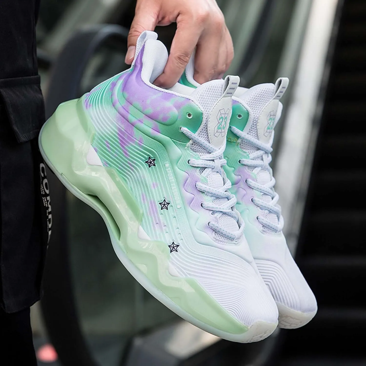 Men's and Women's Lace Up Basketball Shoes Anti Slip and Wear-Resistant Outdoor Shoes Comfortable and Breathable Sports Shoes Short Distance Running Shoes Unique Style Basketball Shoes