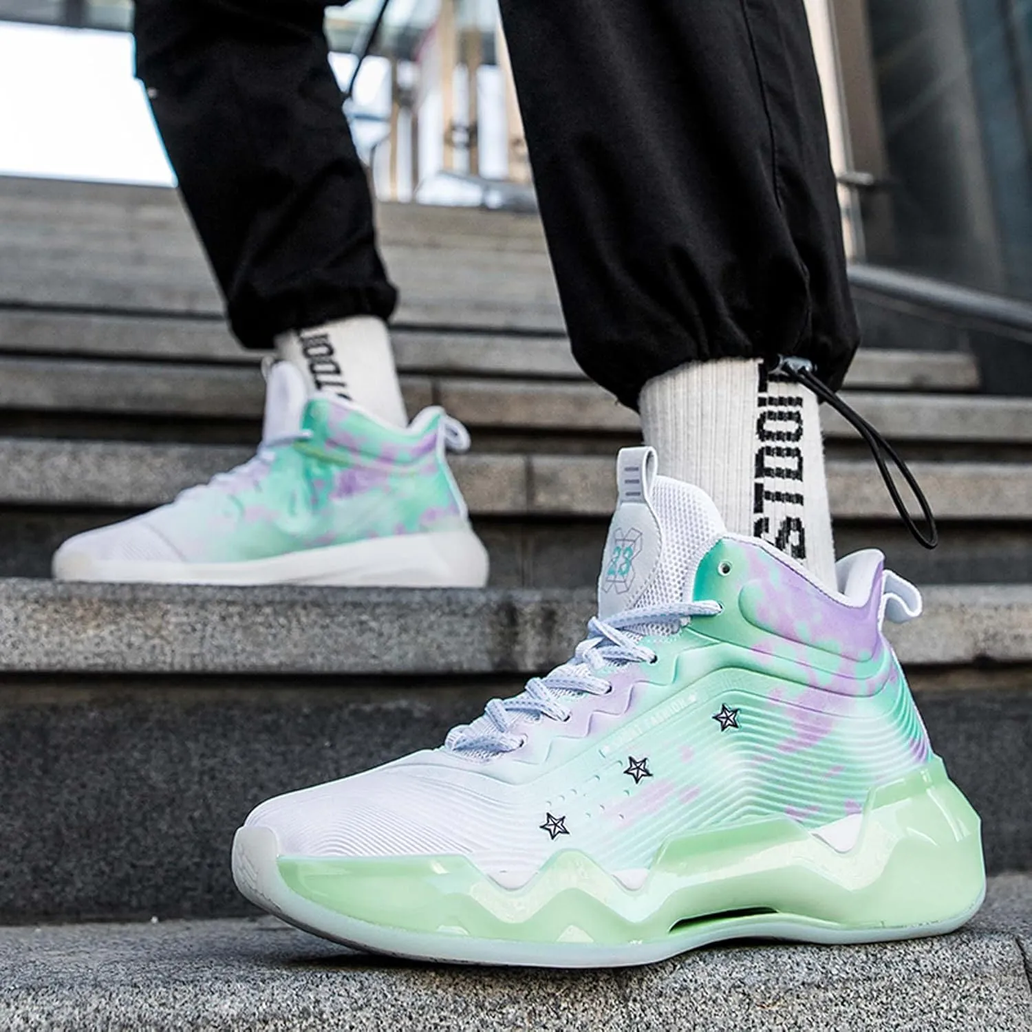 Men's and Women's Lace Up Basketball Shoes Anti Slip and Wear-Resistant Outdoor Shoes Comfortable and Breathable Sports Shoes Short Distance Running Shoes Unique Style Basketball Shoes