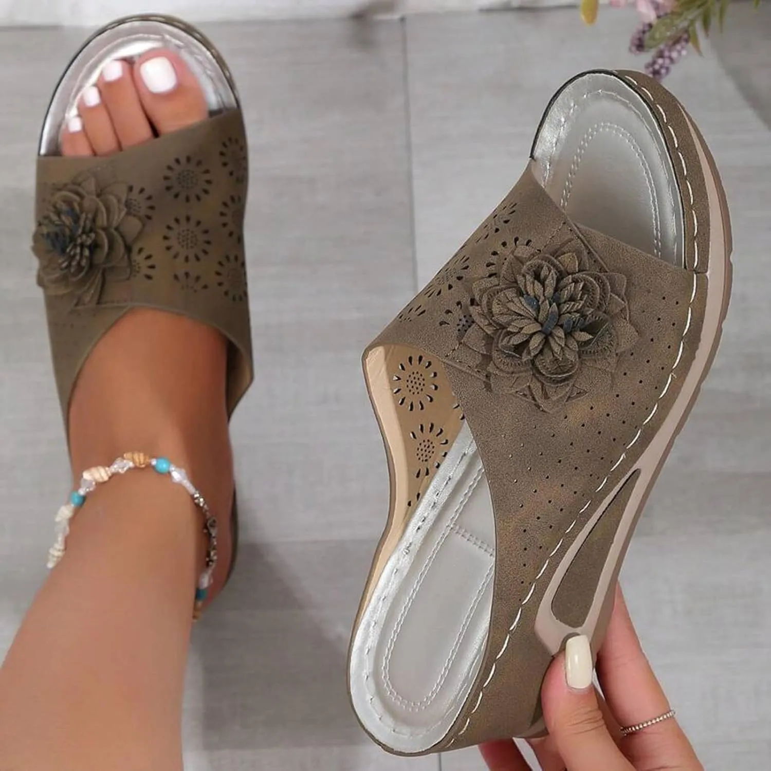 Wedge Sandals for Women 3D Floral Cutout Sandal Dressy Low Heel Arch Support Sandals Soft Insole Orthopedic Slippers Retro Bohemian Wedge Summer Shoes Casual Slip On Shoe