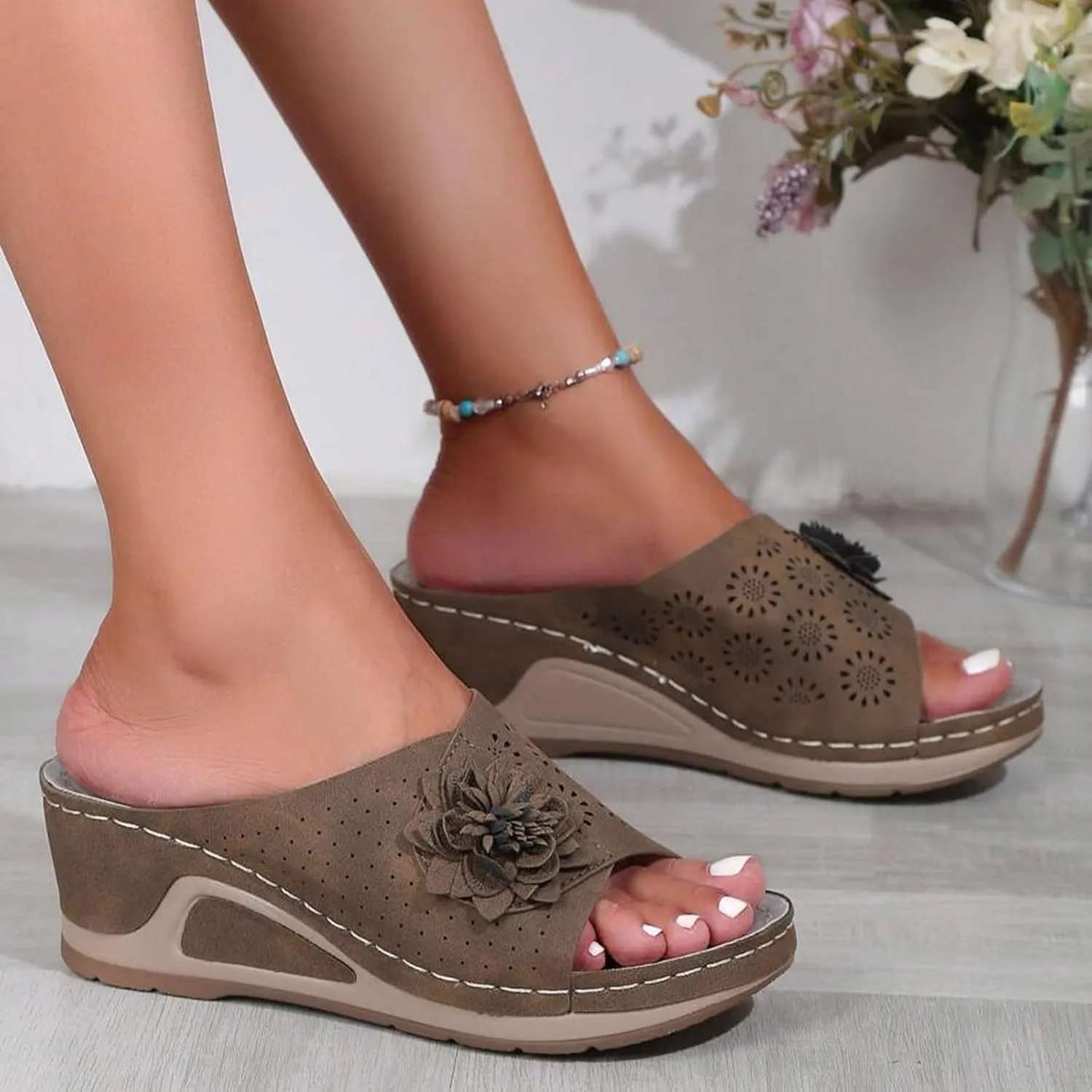 Wedge Sandals for Women 3D Floral Cutout Sandal Dressy Low Heel Arch Support Sandals Soft Insole Orthopedic Slippers Retro Bohemian Wedge Summer Shoes Casual Slip On Shoe