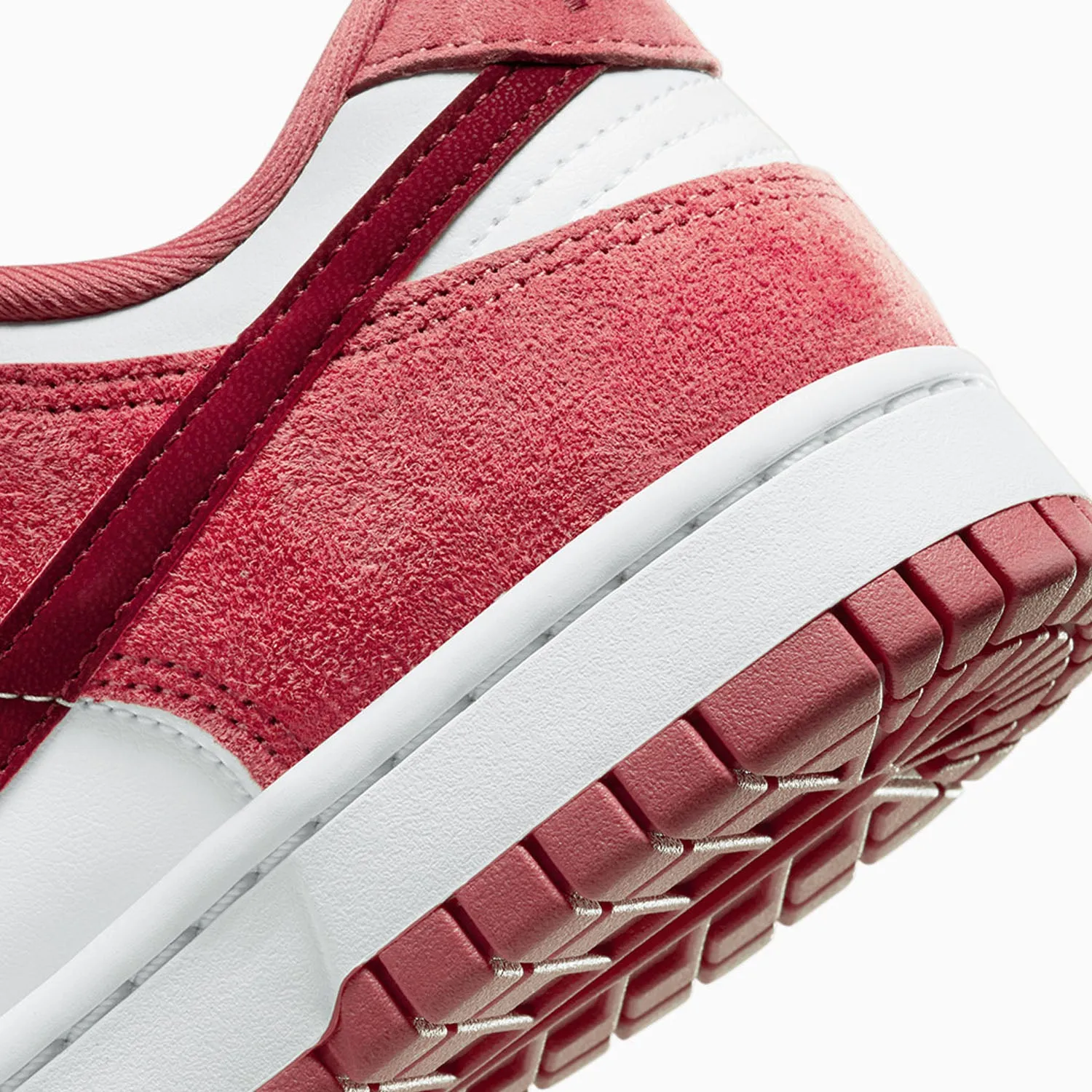 Women's Dunk Low "Valentine's Day"